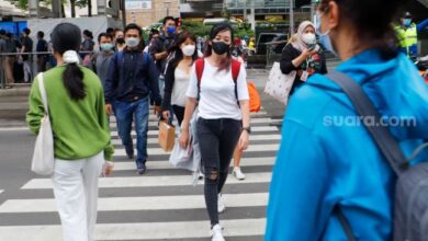 Cek Fakta: Kemenkes Wajibkan Pakai Masker Lagi Karena Kasus pandemi penyebaran virus Corona Melonjak, Benarkah?